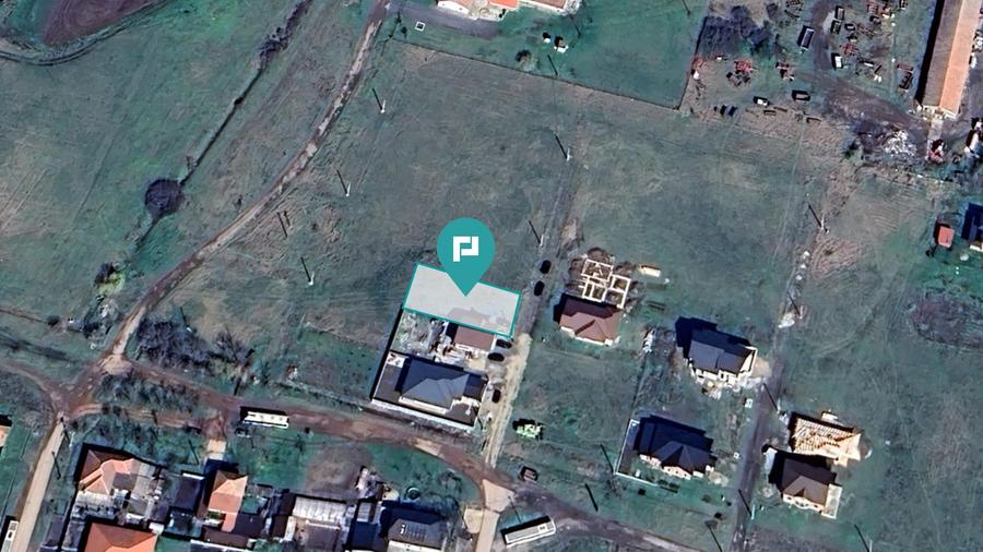 Loc de casa de 449mp în Livada