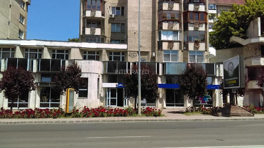 TARGU MURES SPATIU COMERCIAL 480 MP- BD. 1 DECEMBRIE - 2