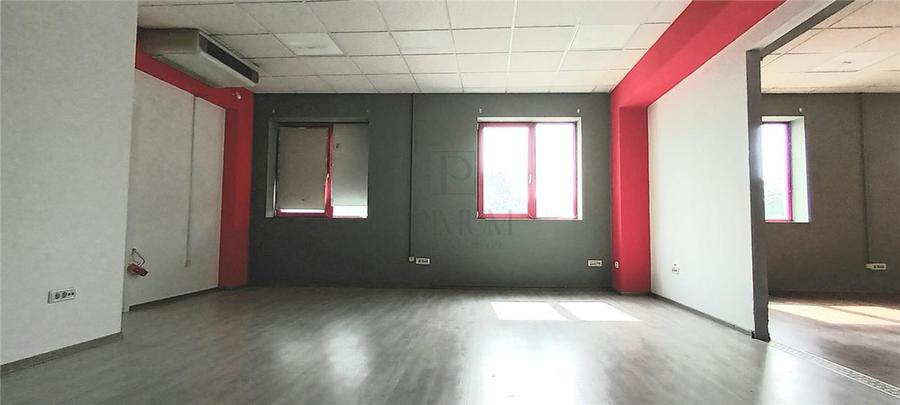 Spatiu birouri luminos etaj 1- Aradului