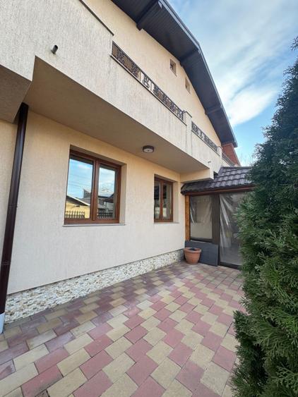 VILĂ MODERNĂ P+1E DE VANZARE – TRAIAN