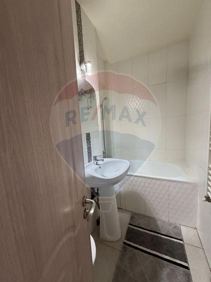 Garsonieră modernă de închiriat situata ultracentral Craiova