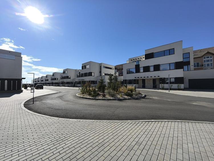 VILA de LUX in apropiere de Scoala Americana