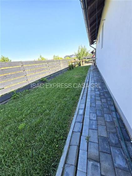 Casa individuala de vanzare, cu 3 camere, in  Lunca Cetatuii - 24