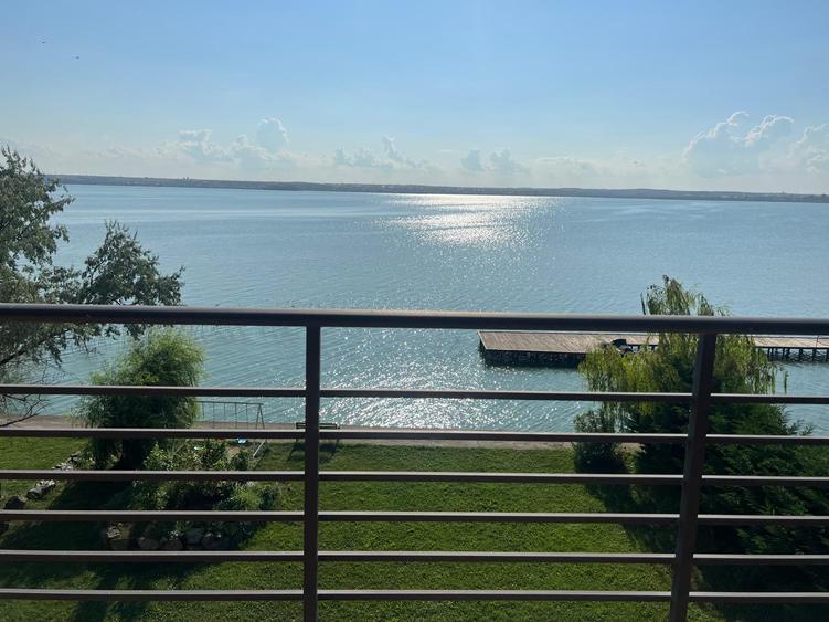 Apartament 3camere frontal la lac termen lung