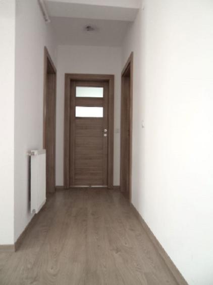 Apartament 2 camere nou, Parcare, Etaj 1 Vila