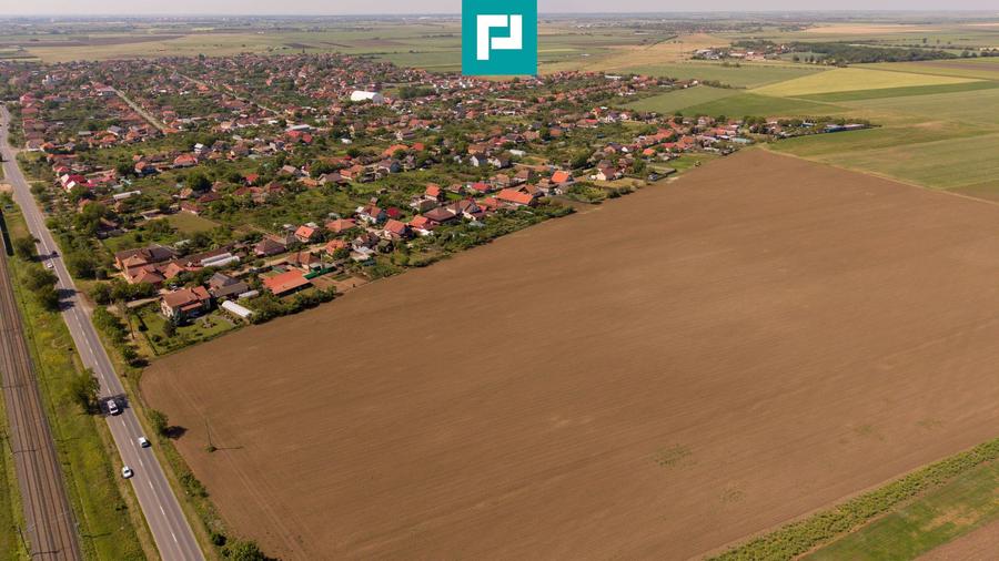 Teren extravilan de 28500 mp lângă Șofronea