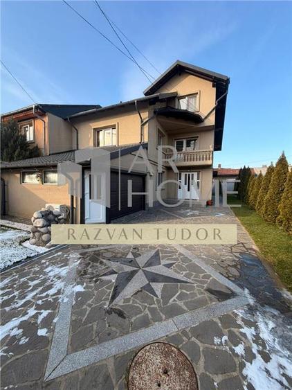 Casa 5 camere , renovata 2020 cu garaj , Ploiesti , central
