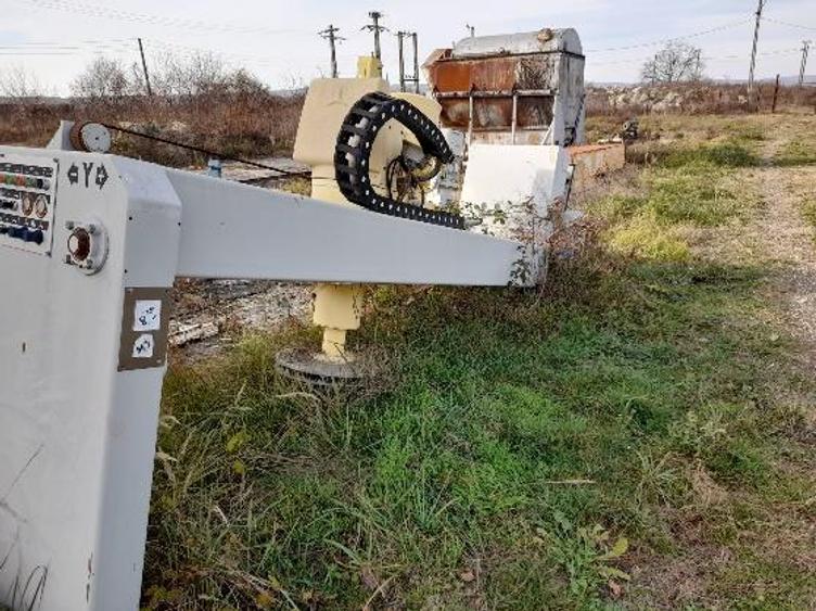 Pachet de terenuri, construcții și bunuri mobile în Aninoasa și Viforâta.