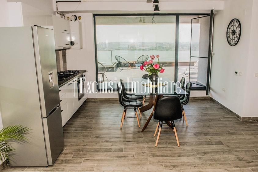 Vedere Totala la Lac si Mare!Apartament 167 mp - Terase Impresionante si Parcare