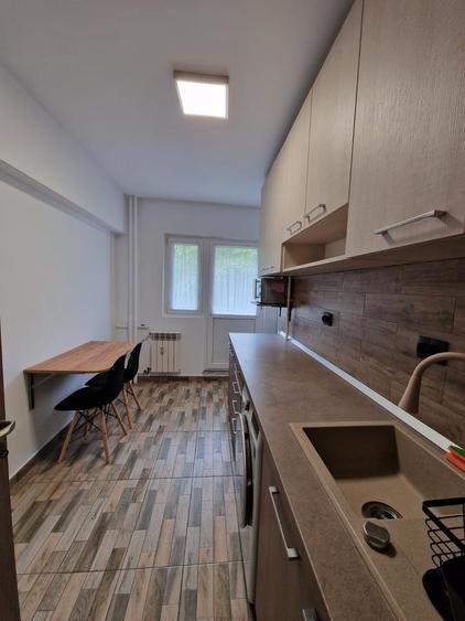 2 camere Crangasi