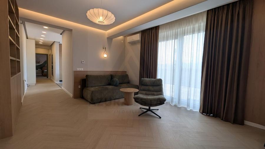 Penthouse 90 mp utili terasa 88 mp parcare subterana Ultracentral