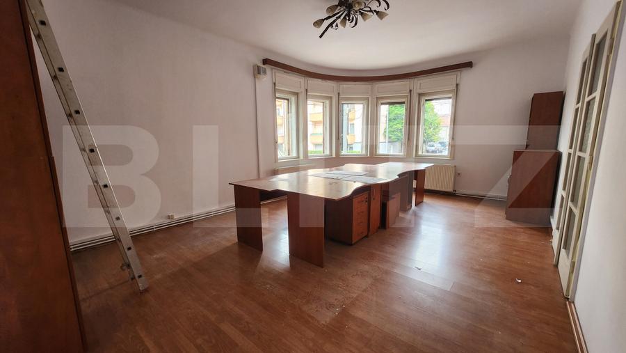 Spatiu Birou de Inchiriat, 460 mp Utili, zona Centrala