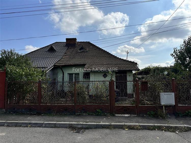 Casa de vanzare în zona linistita - 2
