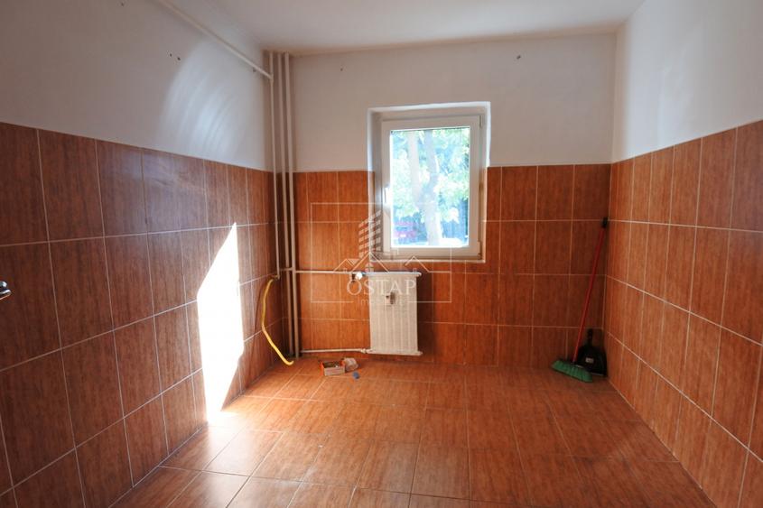 Zona Republicii-strada Bicaz-apartament 2 camere-parter înalt