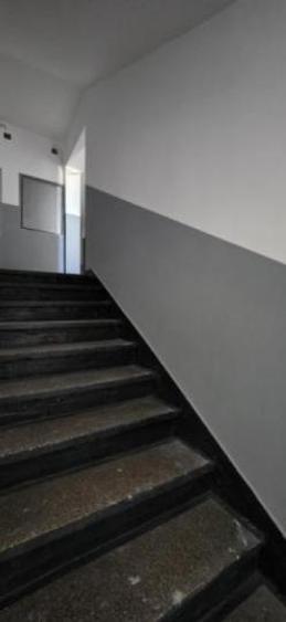 Dristor/Ramnicul Sarat, garsoniera cf1, bloc 1983/ 68.000euro