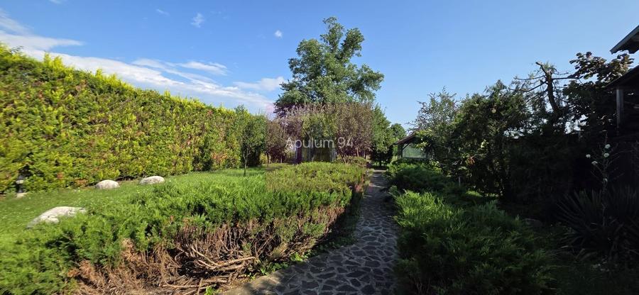 Vila cu 6 camere de vanzare in Brebu