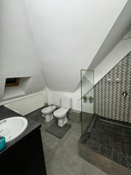 Apartament de 2 camere, 42 mp, parcare, 3 minute de metrou, Piața Lahovari
