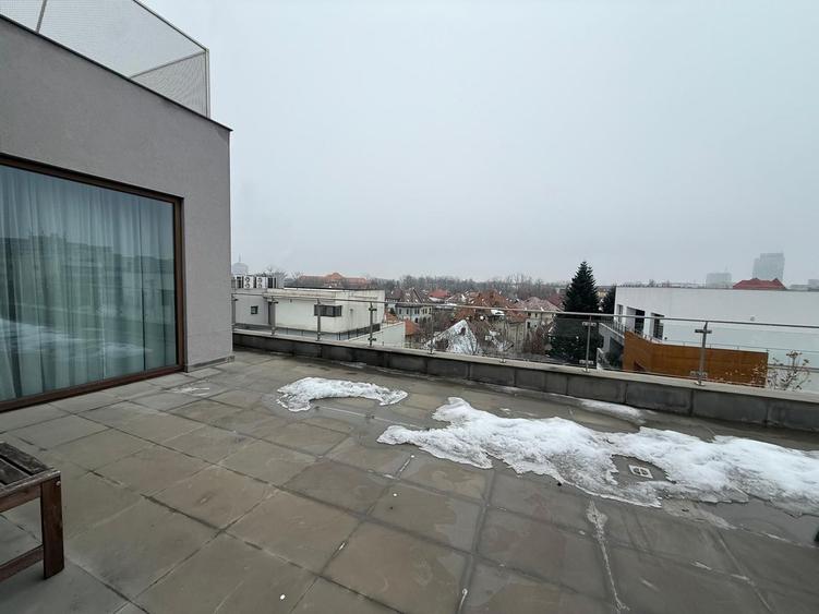 Penthouse 3 camere, zona Aviatorilor – Kiseleff
