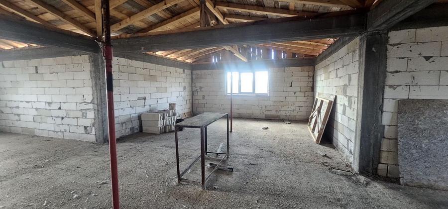 Casa la rosu Bariera Traian, teren 896 mp, COMISION 0%