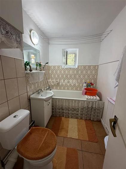 Apartament 2 camere decomandat, parter inalt- Nicolina
