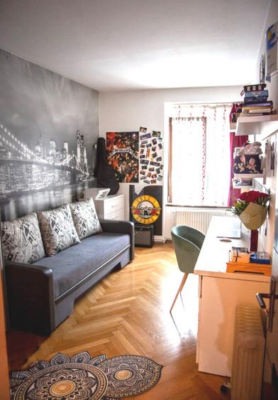 Apartament in vila, 80mp loc parcare, mobilat, zona Centru Istoric 530 mp curte