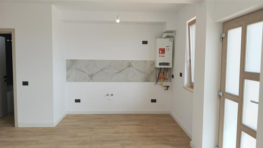 Intabulat! Apartament 3 camere cu Gradina 40mp Valea Lupului, Asfalt, Parcare