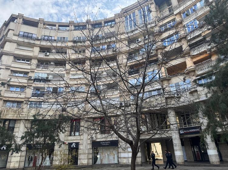 Apartament 4 camer | Bulevardul Unirii | 2 Parcari | 5 balcoane | Bucuresti