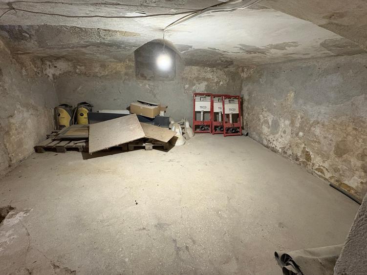 Spatiu Depozitare 40m2, 42m2, 107m2, 190m2 zona Tatarasi -Aurel Vlaicu