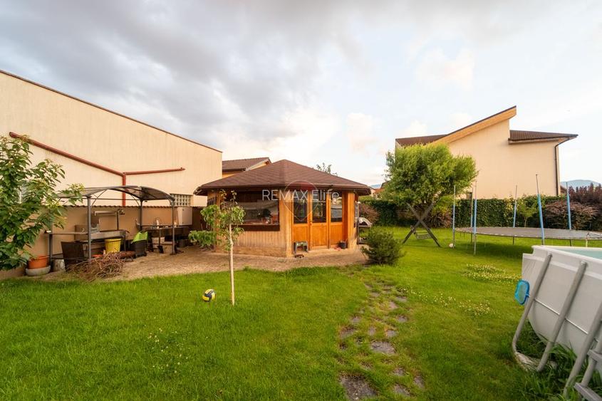 Casă / Vilă premium cu 6 camere de vânzare in Brasov - 43