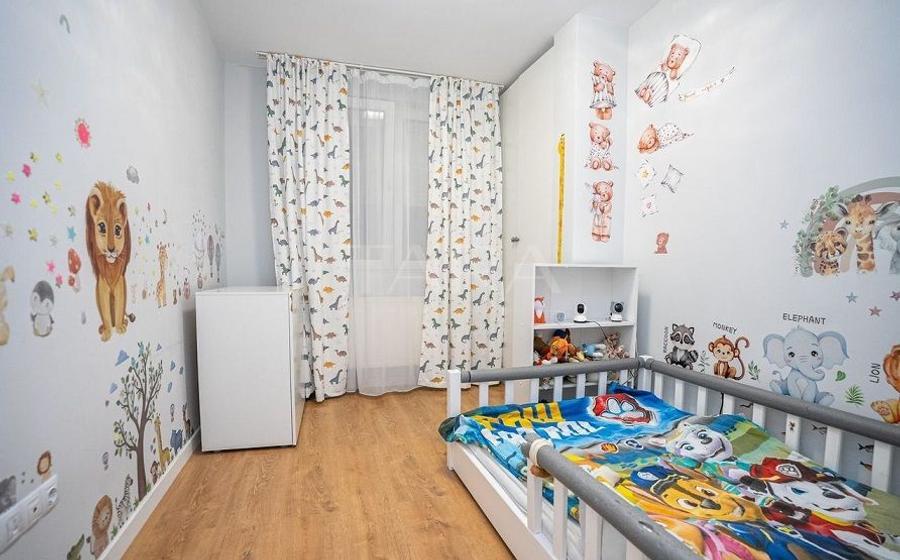 Apartament 4 Camere decomandate. Zona Rivus, inclus 2 Parcari. Clasa A