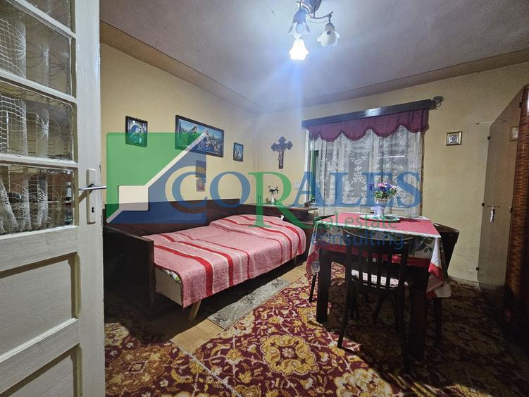 Casa Individuala, la intrarea in Ghiroda, CF de TM. Gradina generoasa
