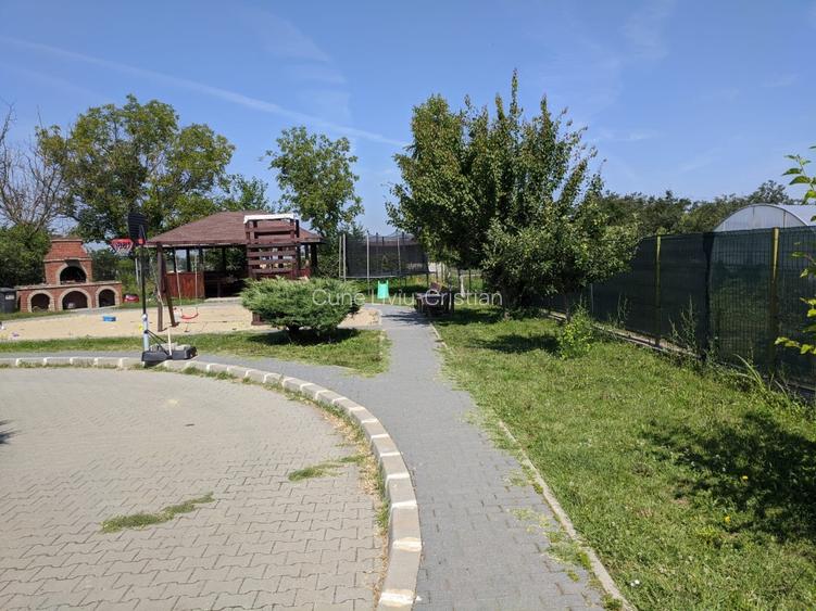 Ocazie: Central, lângă Lidl, Garsoniera spațioasa la curte