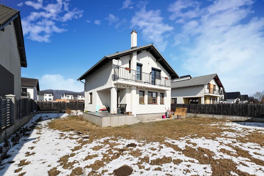 Casă Individuală Modernă de Vânzare | Sânpetru, Brașov - 40