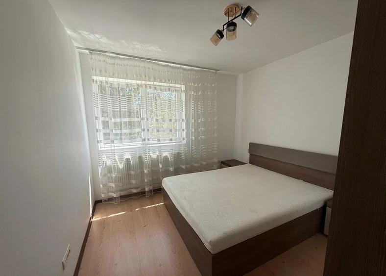 Titan 3 Camere Mobilat Modern AC