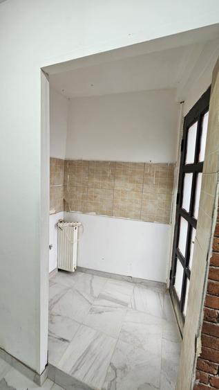 ULTRACENTRAL spt comercial pret. orice activitate la 580 euro/luna