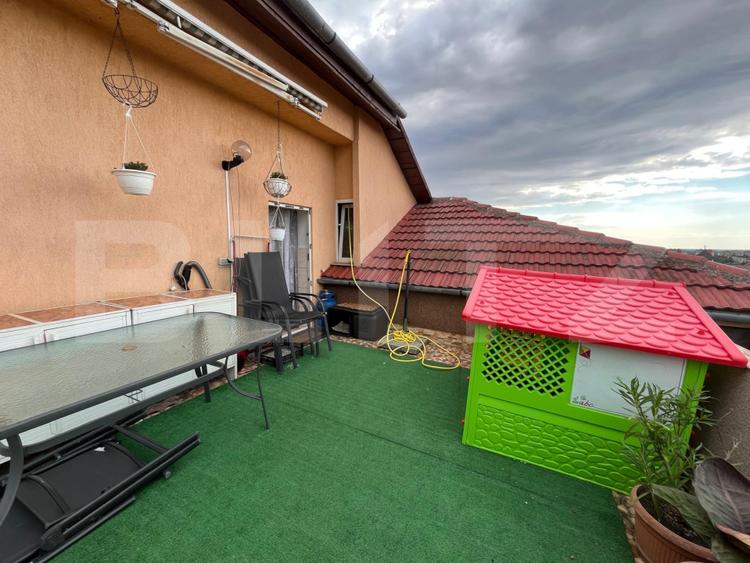 Apartament cu 2 camere, decomandat, etaj 8/8, terasa 20 mp, Rogerius