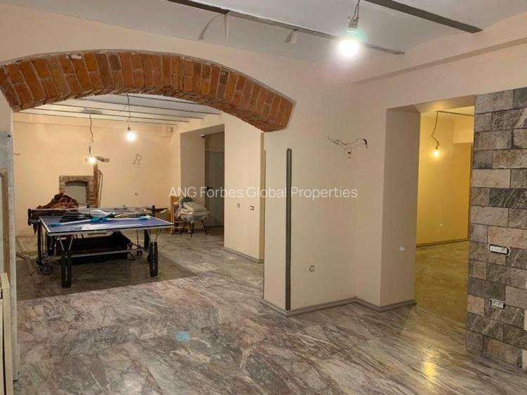 Vila cu 21 camere la Km. zero in Bucuresti-Birouri exclusive/Misiune diplomatică - 10