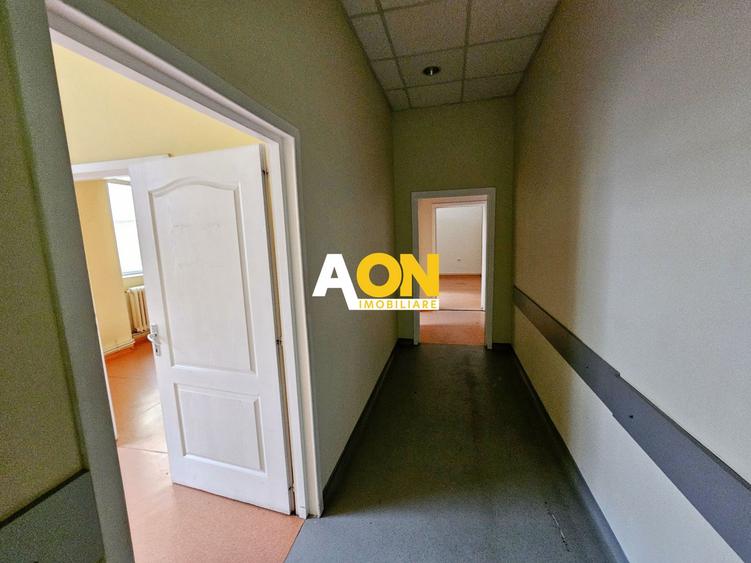 Spatiu de birouri, cabinete, 370 mp utili, parter, Cetate