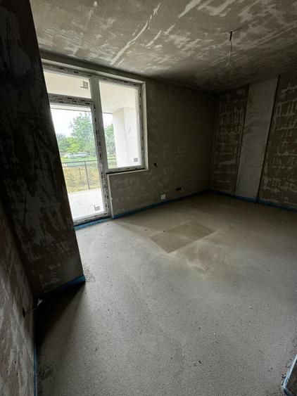 Apartament de 3 camere Finisat 63,80 mp, terasa 73.5 mp, zona Muzeul Apei