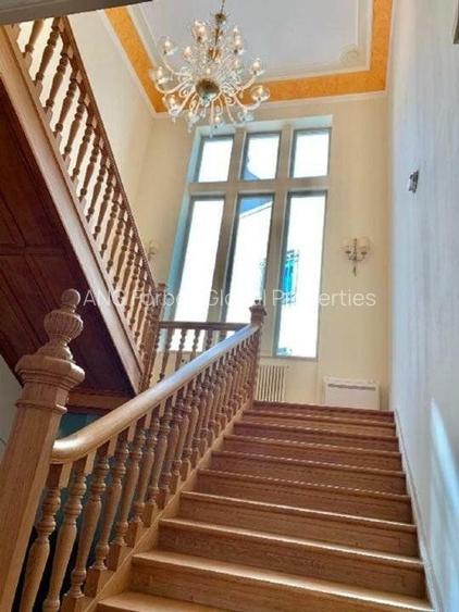 Vila cu 21 camere la Km. zero in Bucuresti-Birouri exclusive/Misiune diplomatică - 13