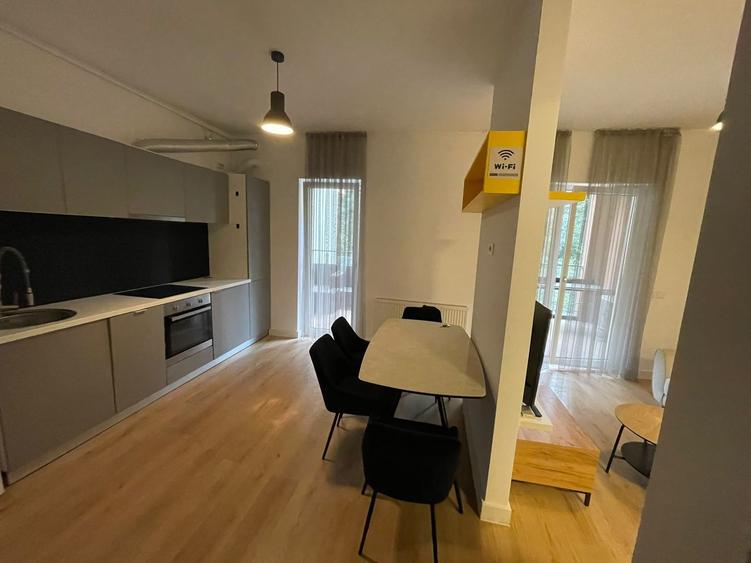 Studio dublu, lux , centrala proprie,terasa, parcare subterana, metrou