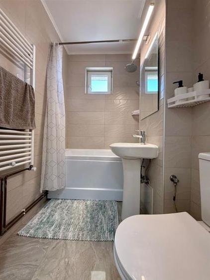 Apartament 2 camere renovat, zona Vlahuta
