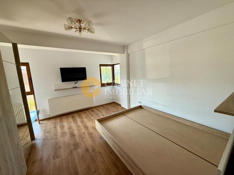 2 CAMERE DECOMANDAT--ETAJ 1--LOC DE PARCARE INCLUS--LIBER
