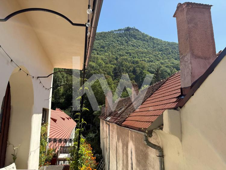 Apartament unic in centrul Brasovului | 142 mp | Terasă cu vedere spre Tâmpa |