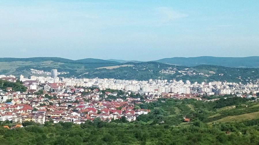 Casa noua ultra moderna, in Europa, strada linistita, cu panorama !
