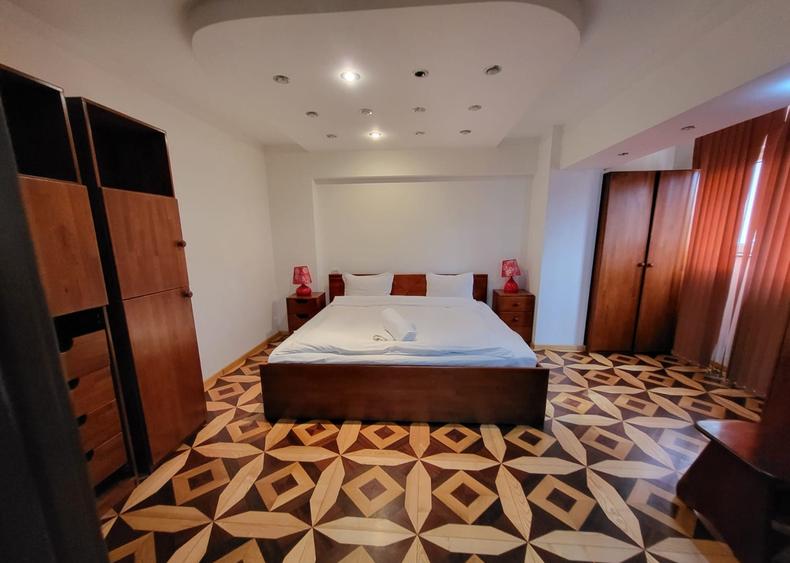 Apartament 3 Camere | Semidecomandat | Piata Muncii | Metrou