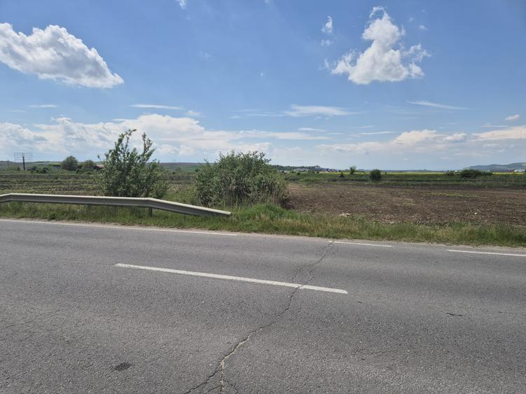 Teren intravilan Ungheni, langa depozitul Hell