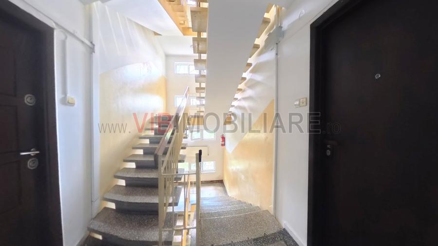 Metrou Gorjului/ Str Apusului /3 camere / 59mp/