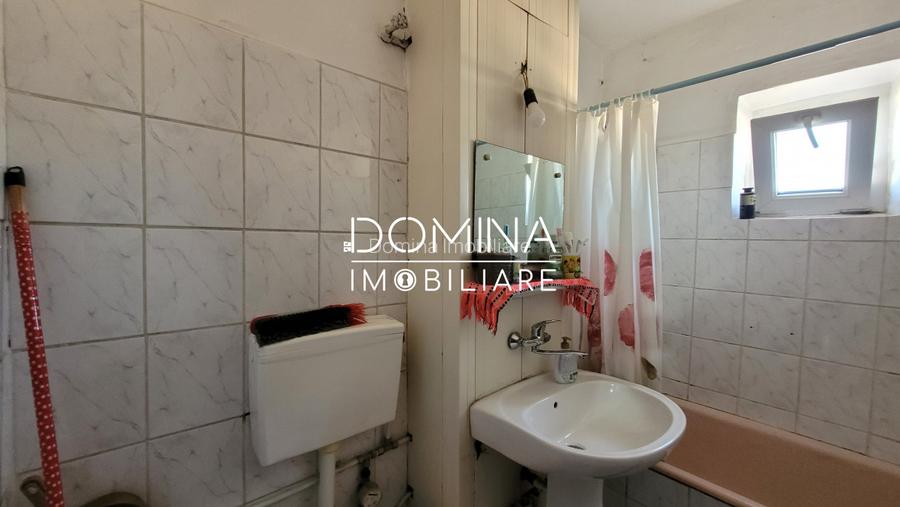 Vânzare apartament 2 camere, situat în Târgu Jiu, strada 9 Mai - 7