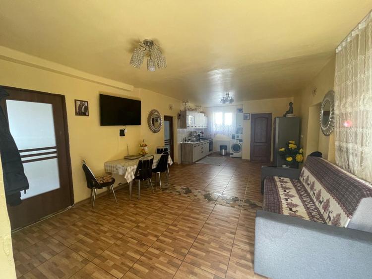 Casă unifamilială cu curte proprie, 100 mp, zona Ferneziu